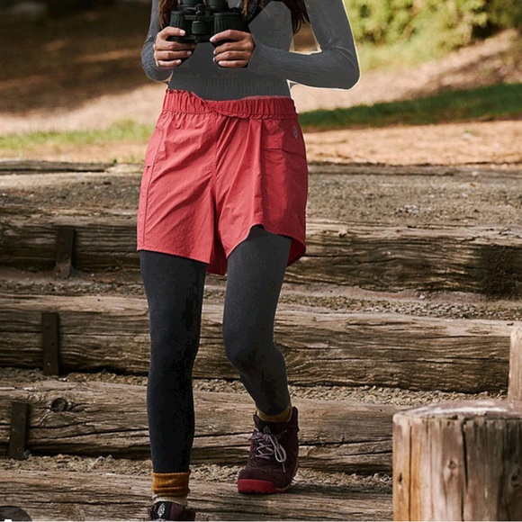 NWT FP MOVEMENT in the wild shorts in grey olive size small - Picture 6 of 16